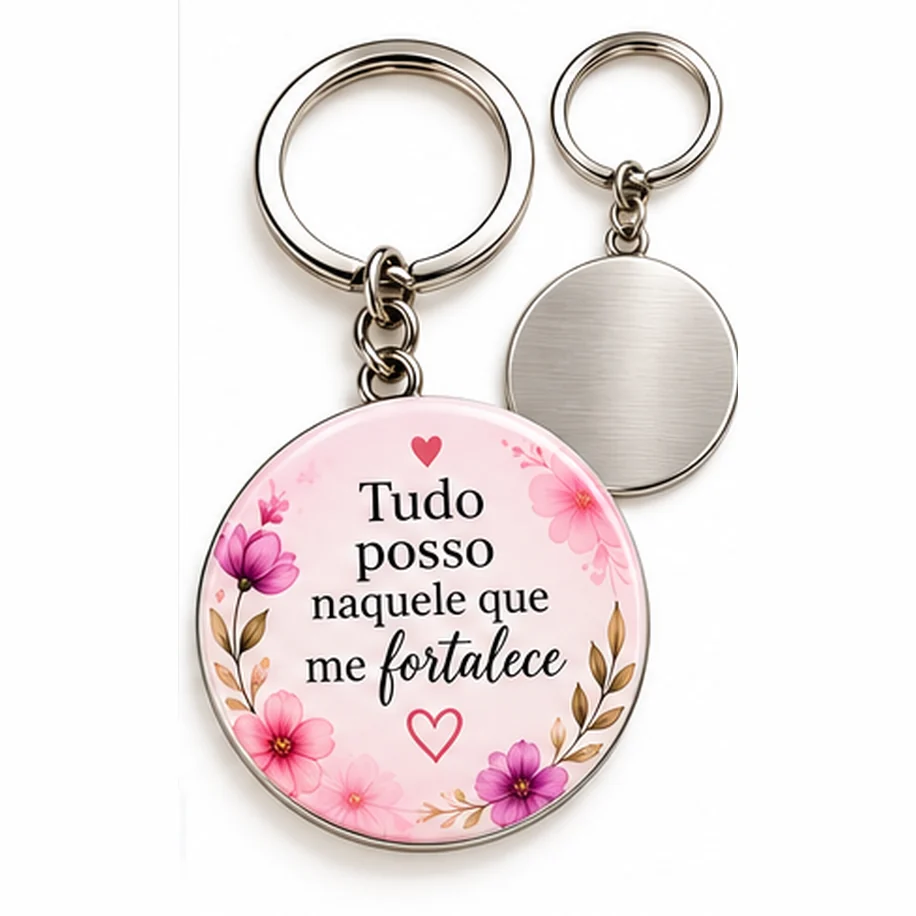 Chaveiro personalizado rosa com flores e o versículo Tudo posso naquele que me fortalece, com o verso prateado ao lado